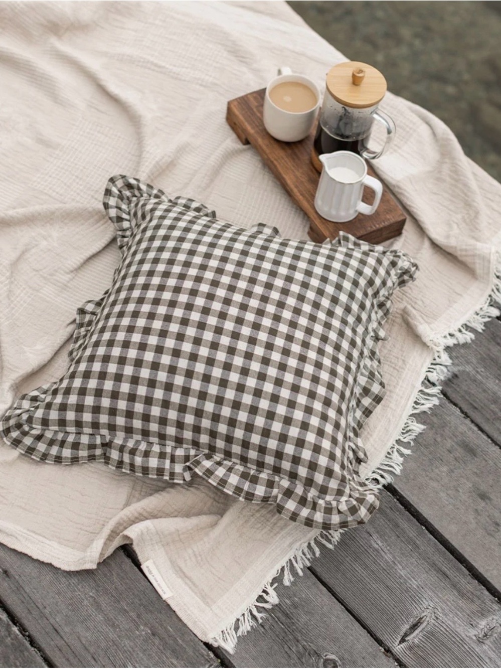 NWT Jilly Box Accents De Ville: Gingham Cushion Cover